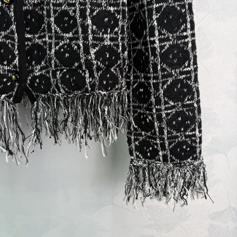 chr1st1an D10r outwear